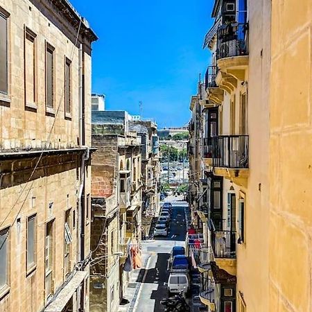 Lovely 1- Bedroom Apartment In Floriana Екстериор снимка